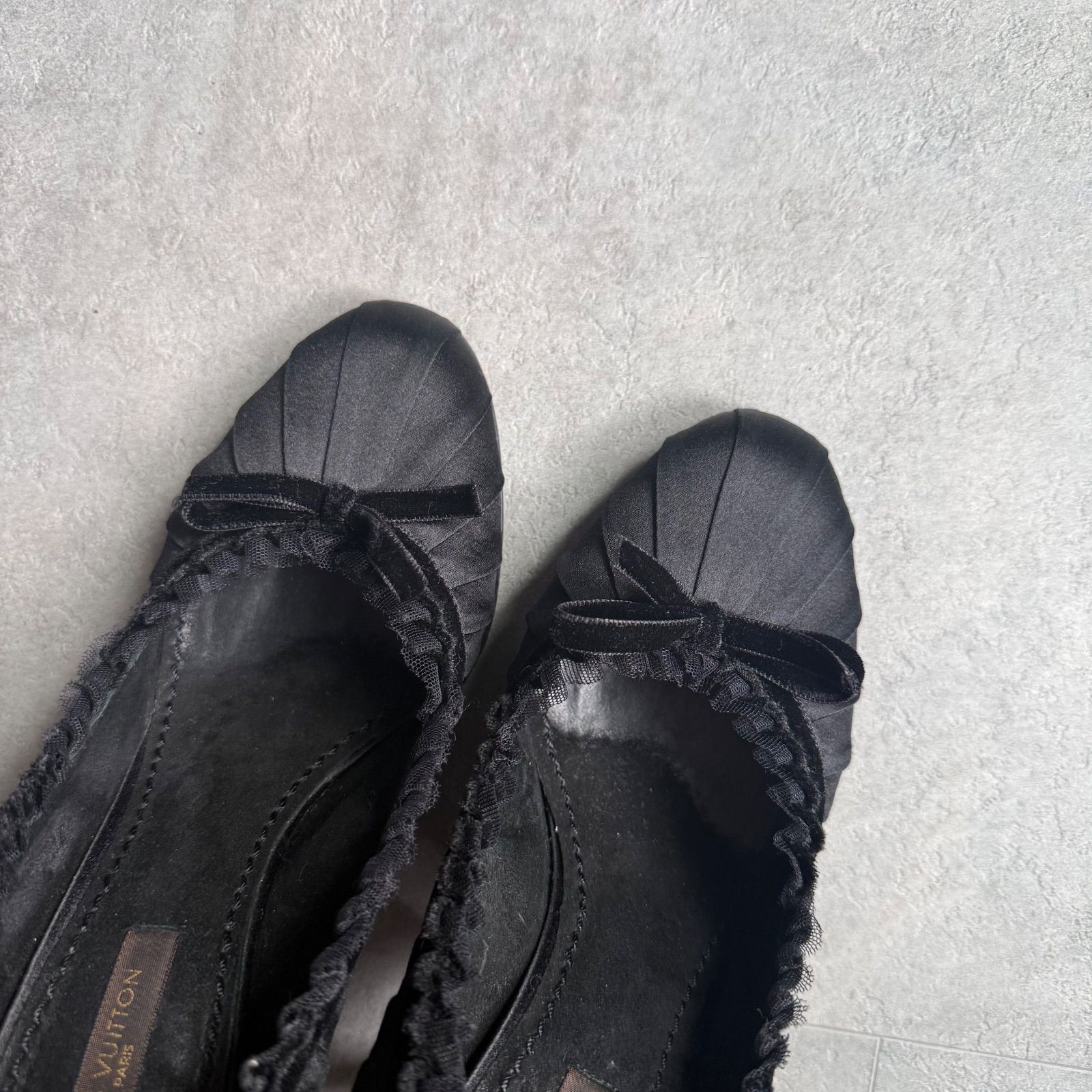 LOUIS VUITTON ルイヴィトン リボン サテン パンプス 黒 ブラック