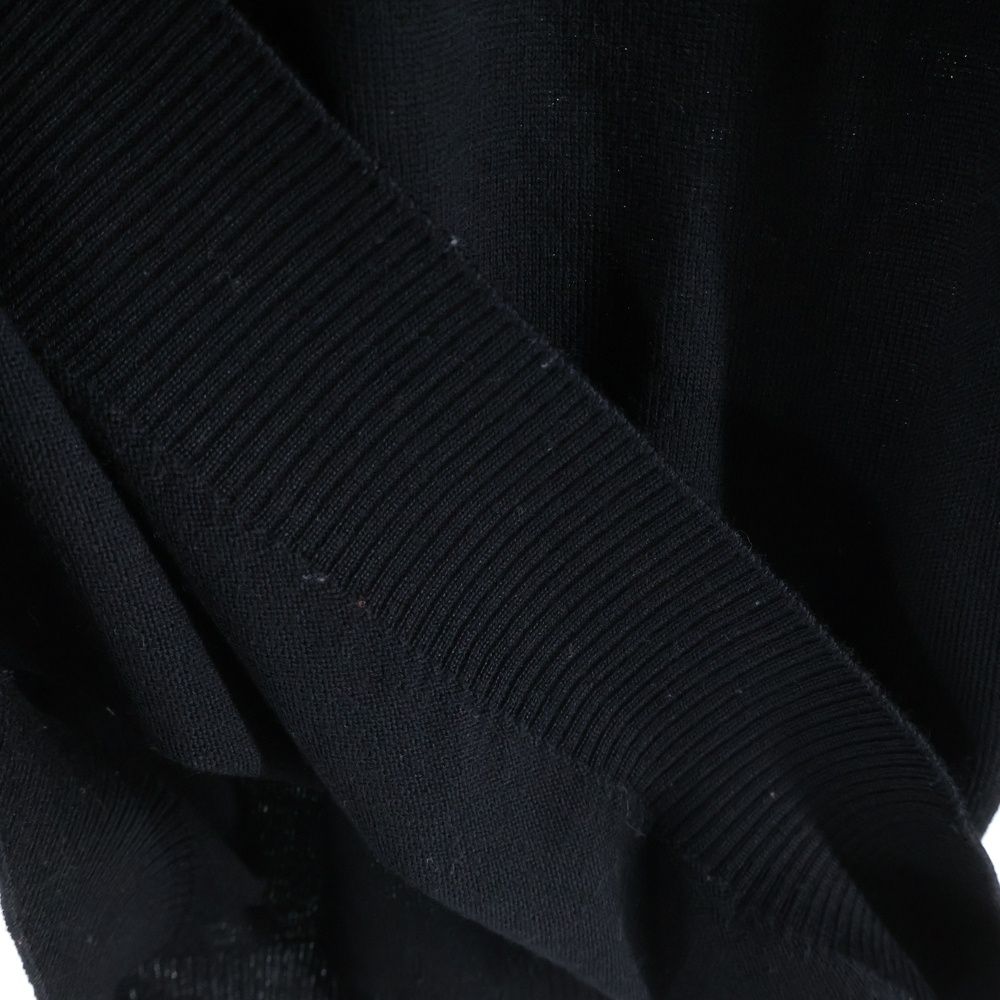 FENDI (フェンディ) Neck Logo Jacquard Knit Sweater ネックロゴ