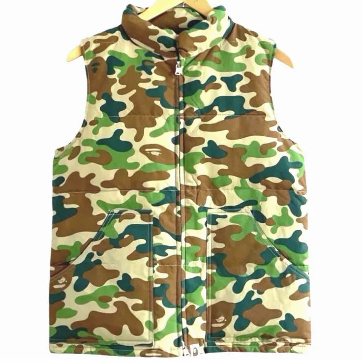 A BATHING APE ア ベイシング エイプ 迷彩 カモ ダウンベスト S - メルカリ