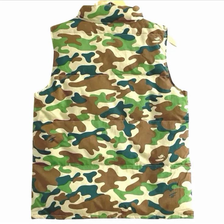 A BATHING APE ア ベイシング エイプ 迷彩 カモ ダウンベスト S - メルカリ