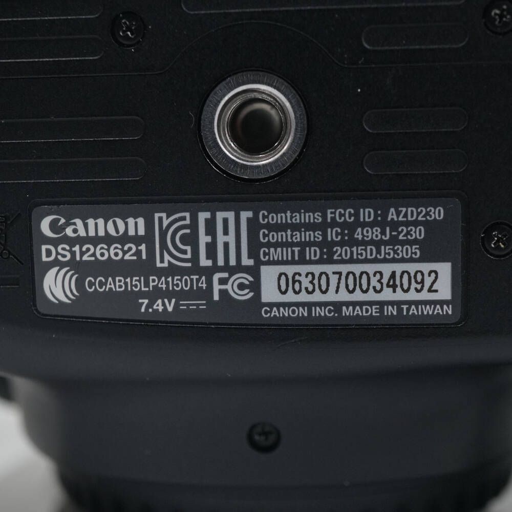 Canon EOS 1300D (EOS Kiss X80) 一眼レフカメラ USED品 キヤノン 欧州