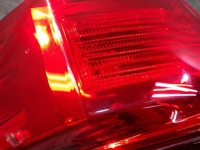 エルグランド 左テール E52/TNE2 前期 P8503 日産 260117249 - メルカリ