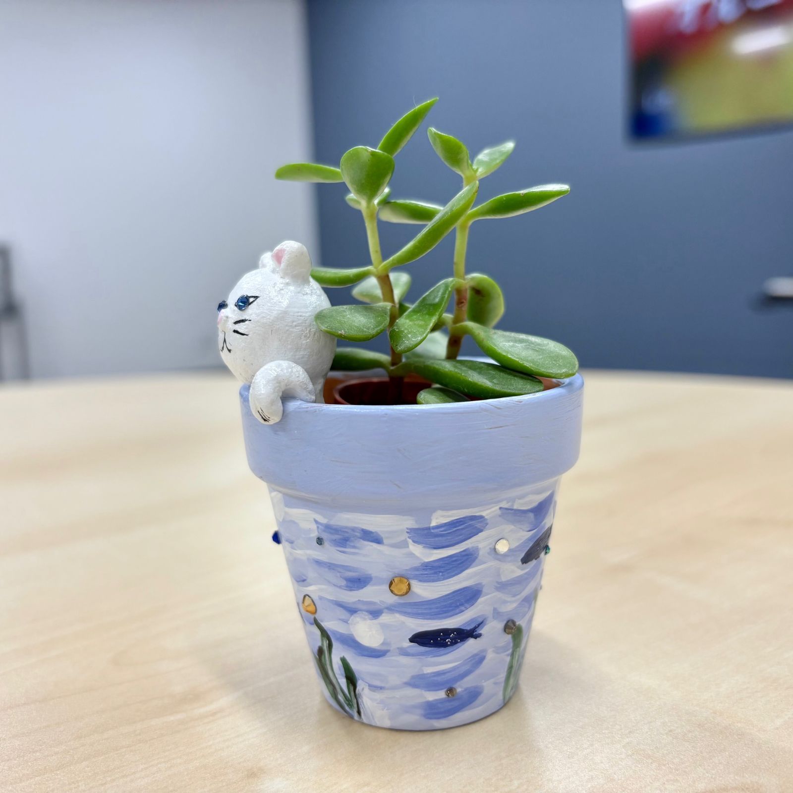 白猫 リメイク鉢 ハンドメイド 2号鉢 多肉植物用 猫モチーフ 観葉植物