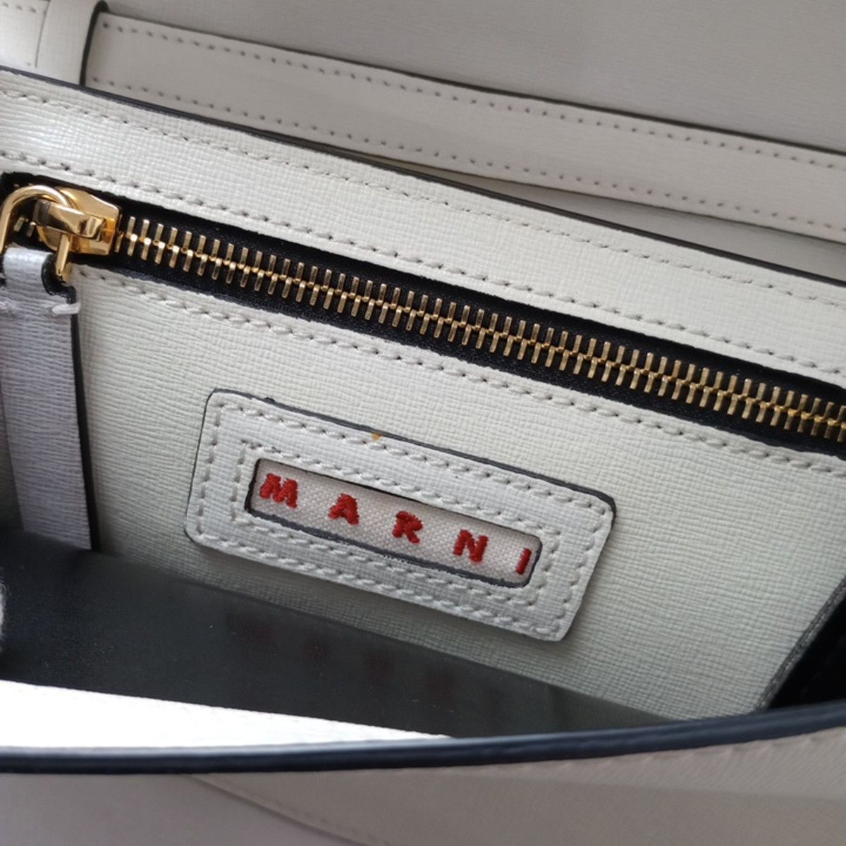 MARNI マルニ ショルダーバッグ ホワイト 白(64E＋9598)26H☆ - メルカリ