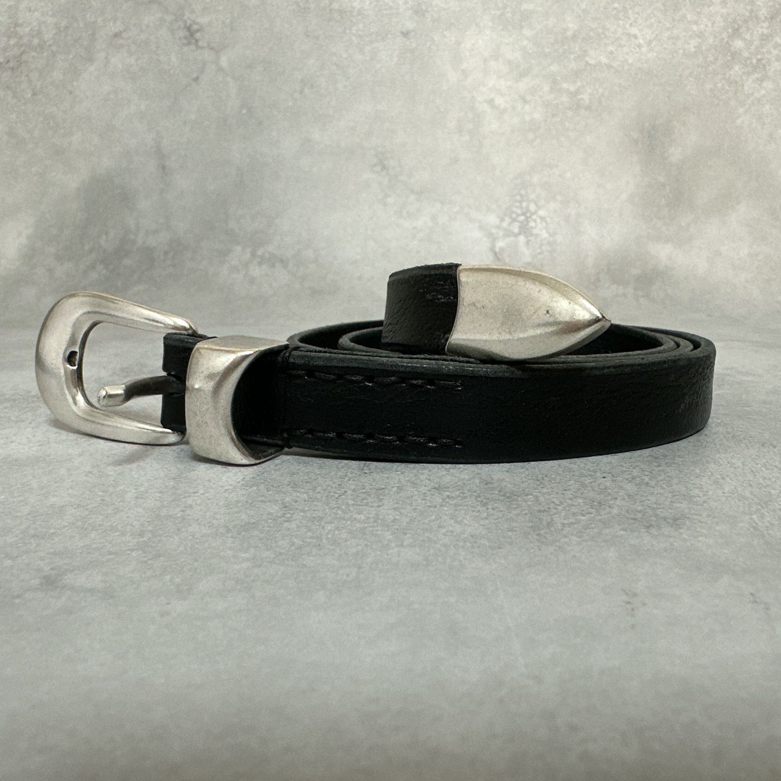 メンズ OUR LEGACY アワーレガシー 2cm レザー ベルト - メルカリ