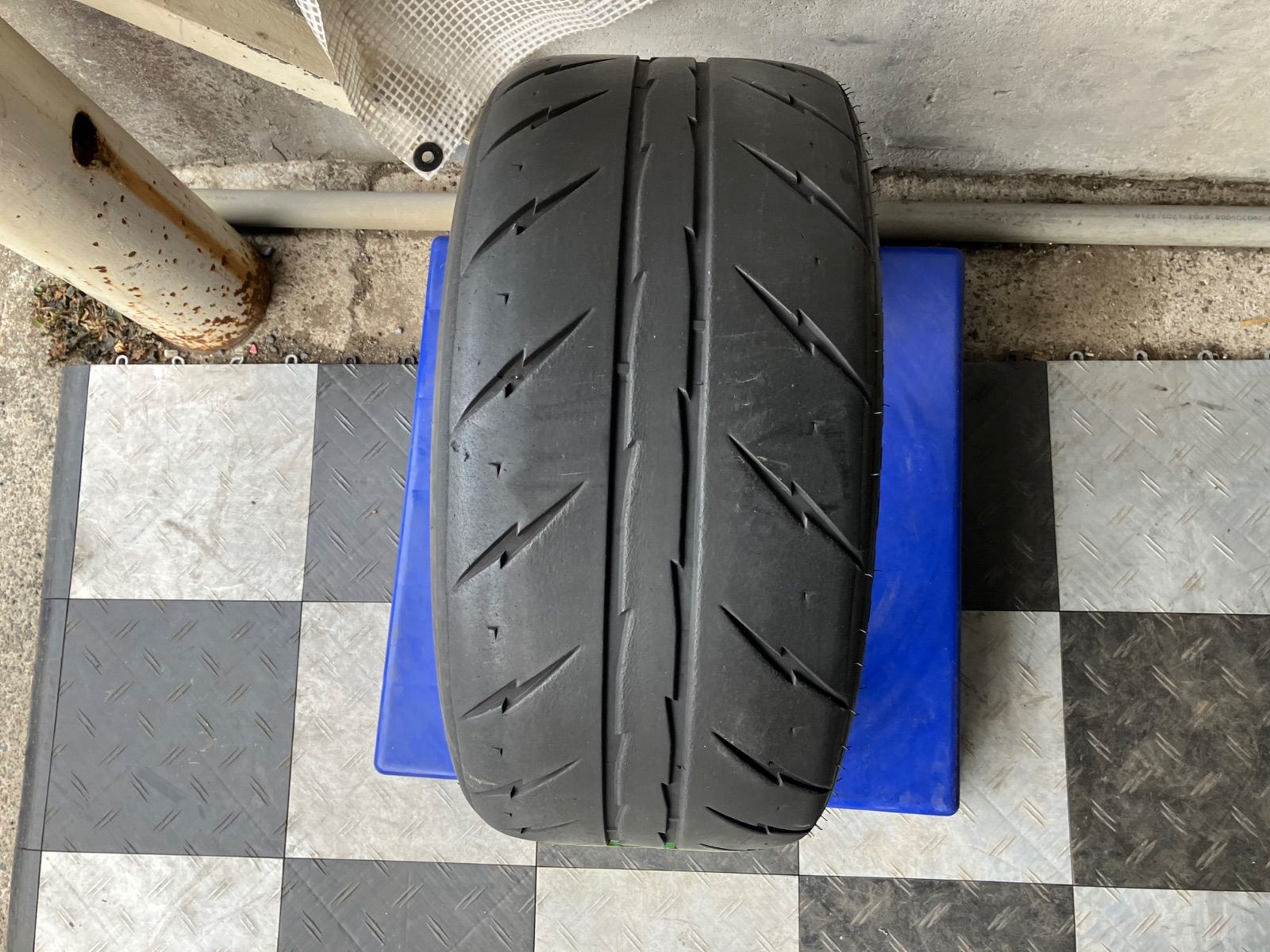 シバタイヤ　265/35R18 R23 TW280 23年製造　 SHIBATIRE R23 265/35ZR18 280 [R0868]