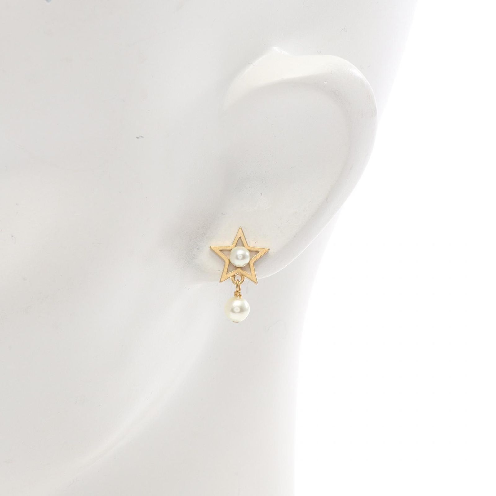 Dior ディオール PETIT CD LUCKY CHARMS ピアス - メルカリ