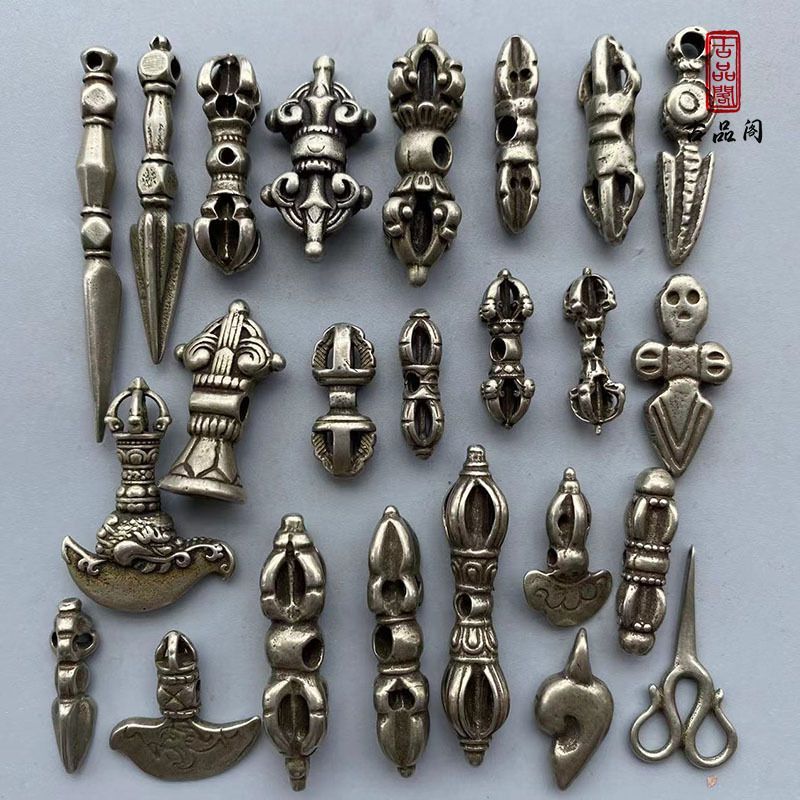 アンティーク 骨董品 チベット白銅 ペンダント ペンダント