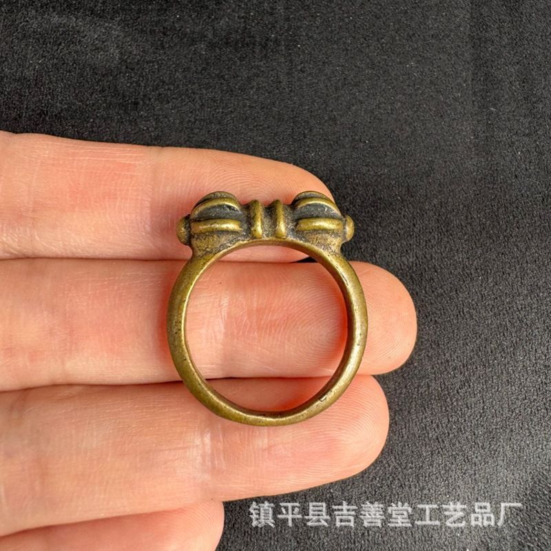 チベットの金翼仏ペンダント、アンティークタグ、キーチェーン