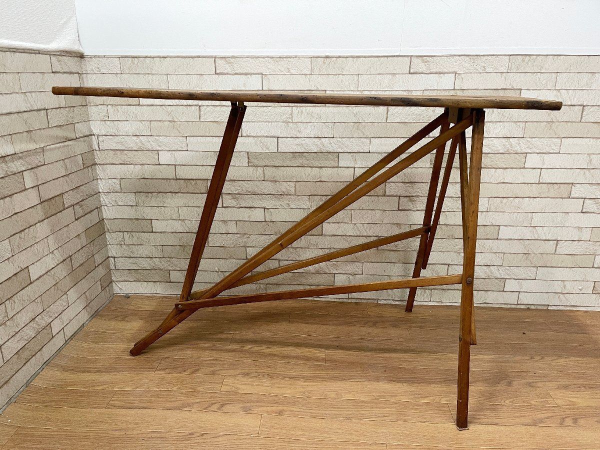 ○ヴィンテージ 木製折り畳み式アイロン台 ウッドアイロンテーブル