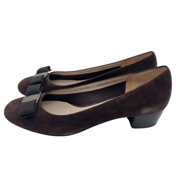 ○ 未使用 サルヴァトーレフェラガモ Ferragamo パンプス ヴァラ Vara