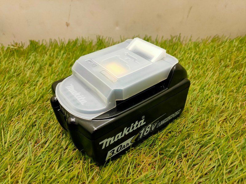 マキタ Makita リチウムイオンバッテリ BL 1830 B 残量表示付き 18 V 3 0 Ah ♥