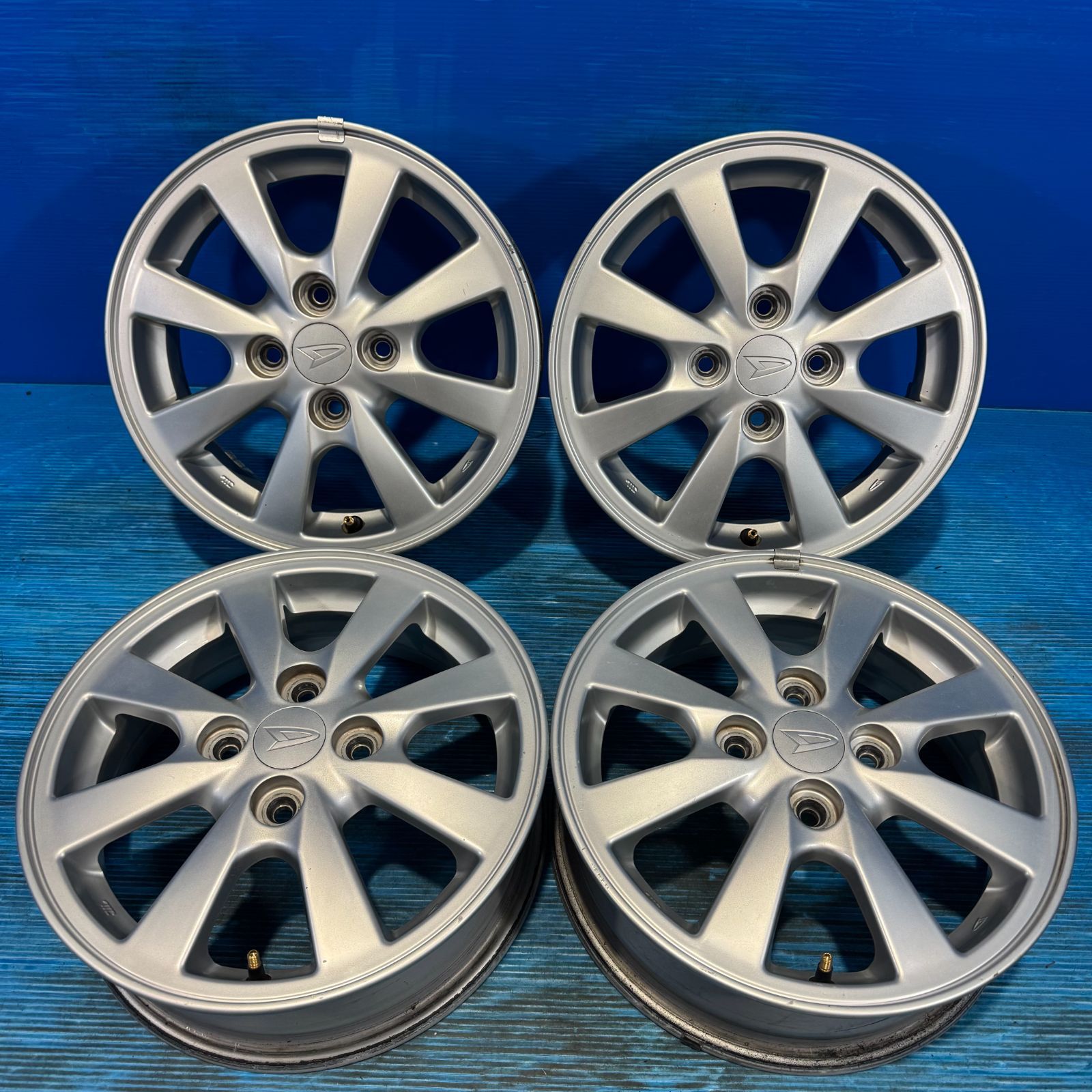 ダイハツ純正 アルミホイール 14インチ 4.5J +45 PCD100 4H シルバー