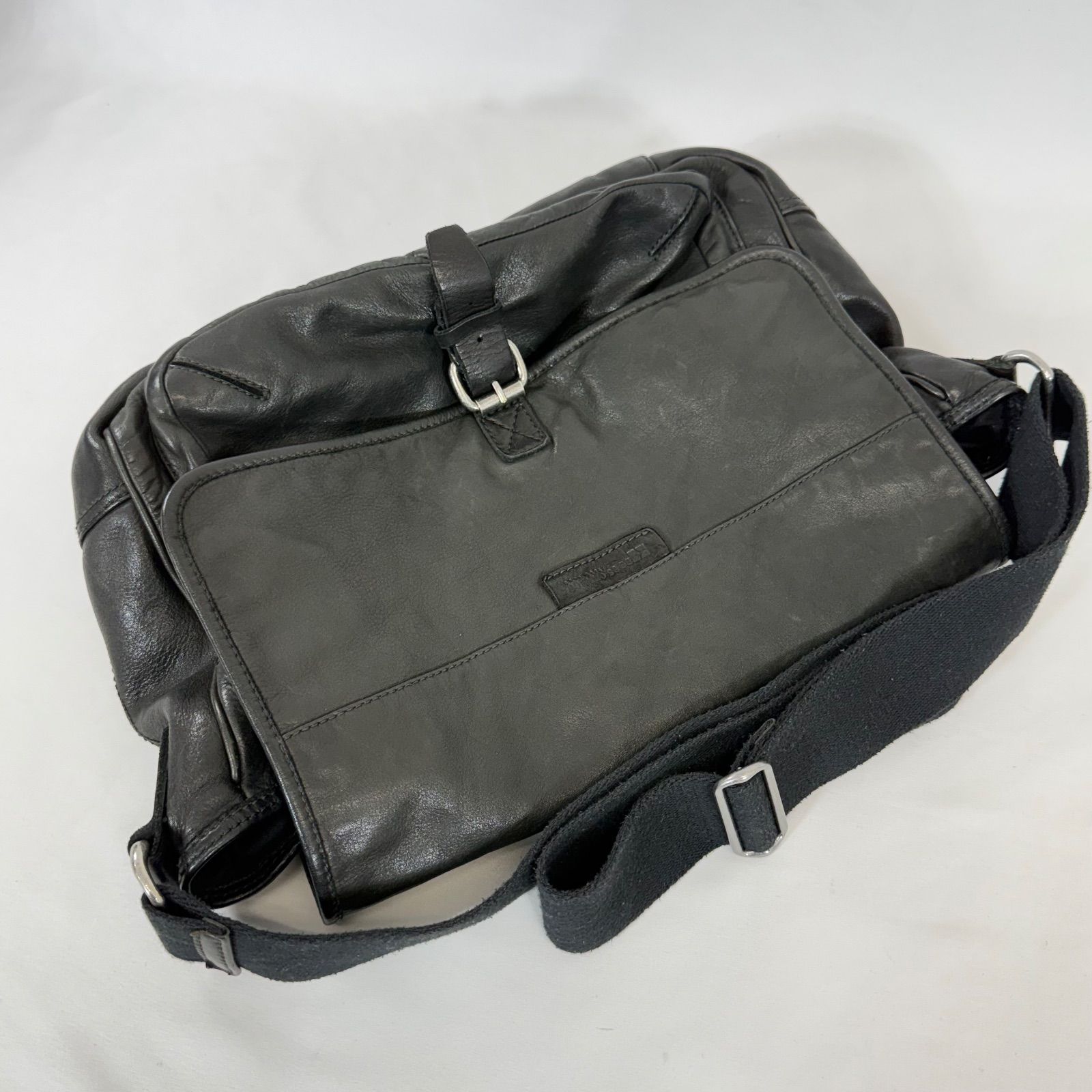 希少・美品】HUGO BOSS ヒューゴ ボス orenge オレンジ レザー 本革