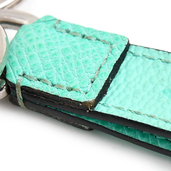 ルイヴィトン キーホルダー メンズ タイガラマ ポルトクレ スリム