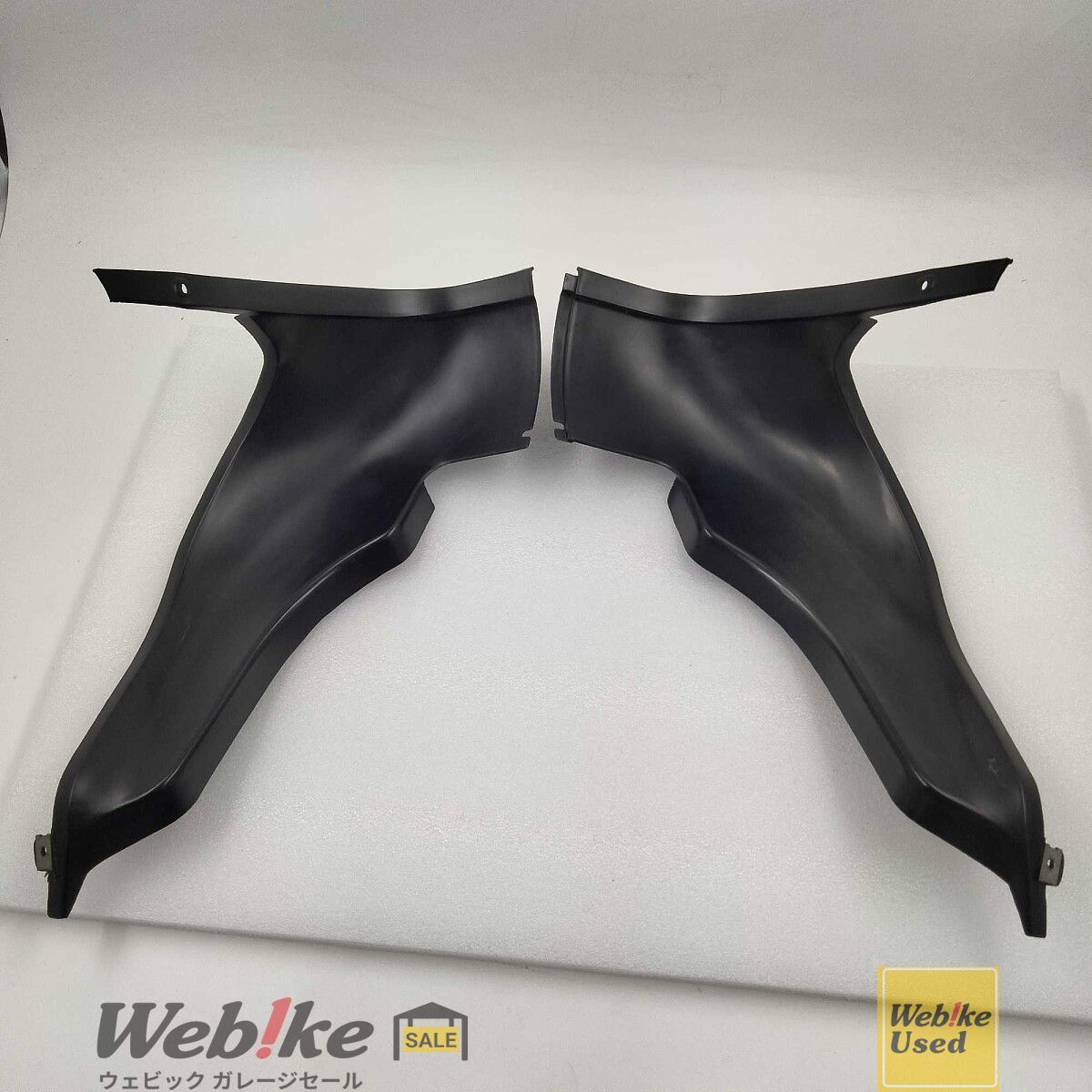 GPZ900R　インナーカウル　左側用　(右側用も出品してます) GPZ900Rインナーカウル右側用(左側用も出品してます)