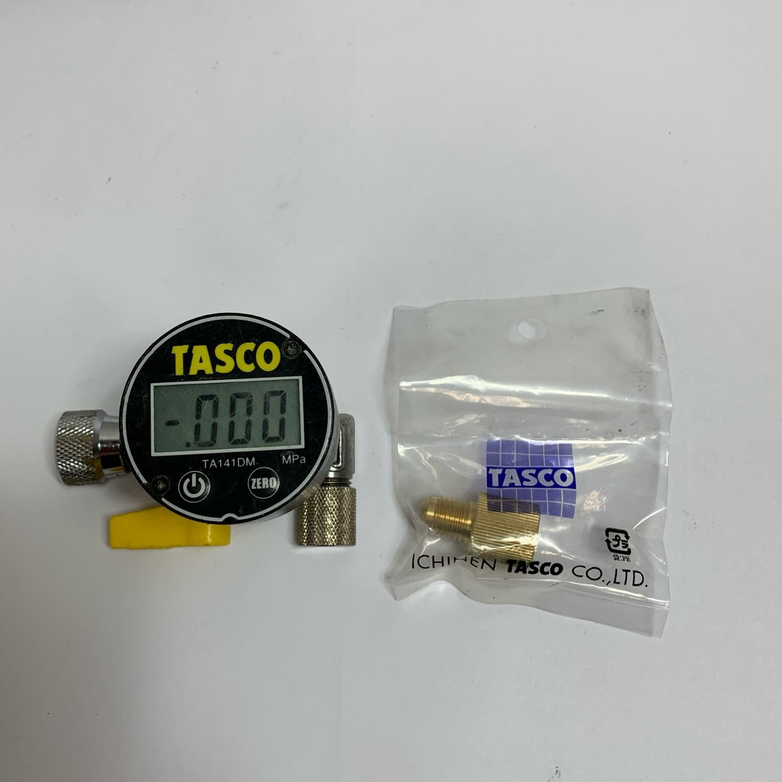 ♭♭TASCO デジタルミニ連成計 TA 141 DM