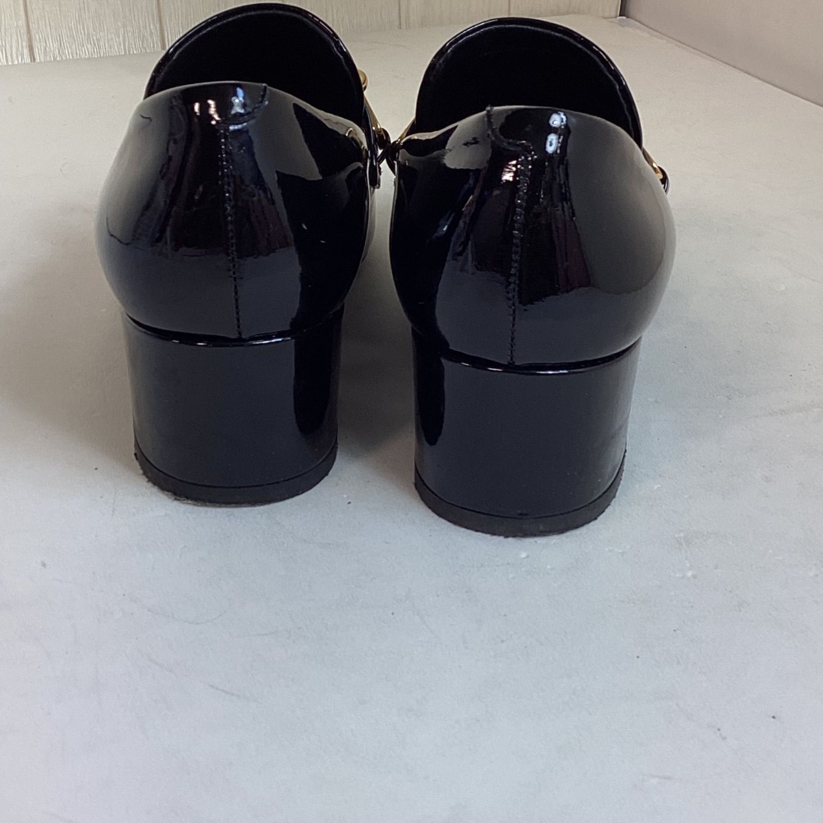 バーバリー ロンドンBURBERRY LONDON エナメル ローファー(36 1/2 
