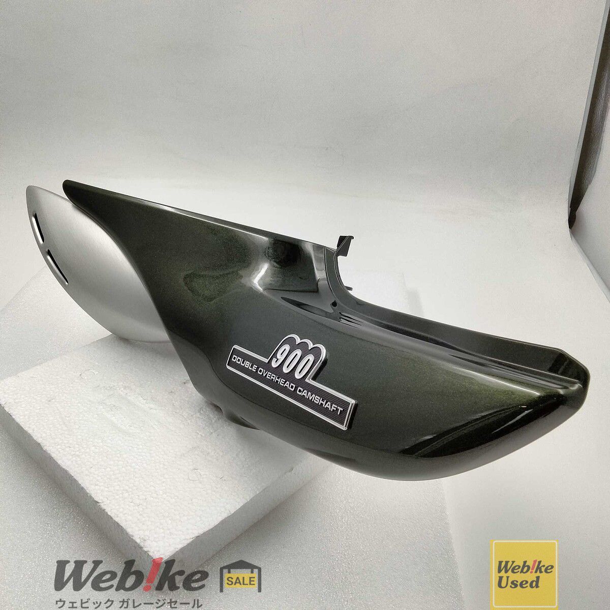 Kawasaki z900rs SE 純正サイドカバー　中古 本日限り価格✨ カワサキ純正中古パーツ Z900RS サイドカバー 左用 14041-5105-69M