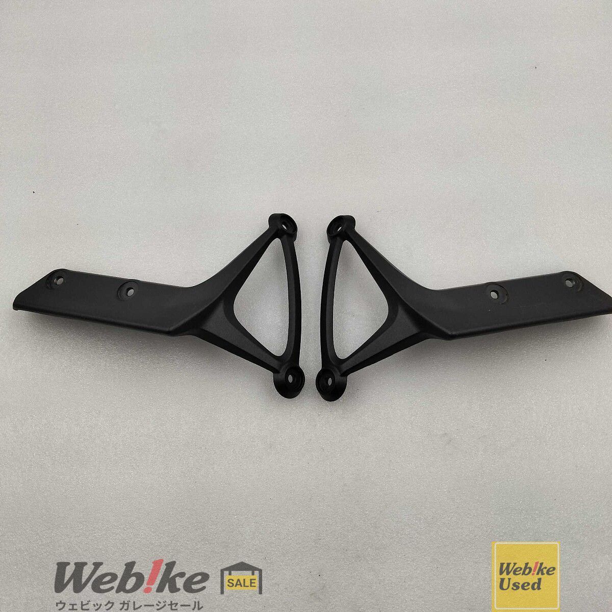 カワサキ純正中古パーツ Z900RS フロントフェンダーステー 左右セット