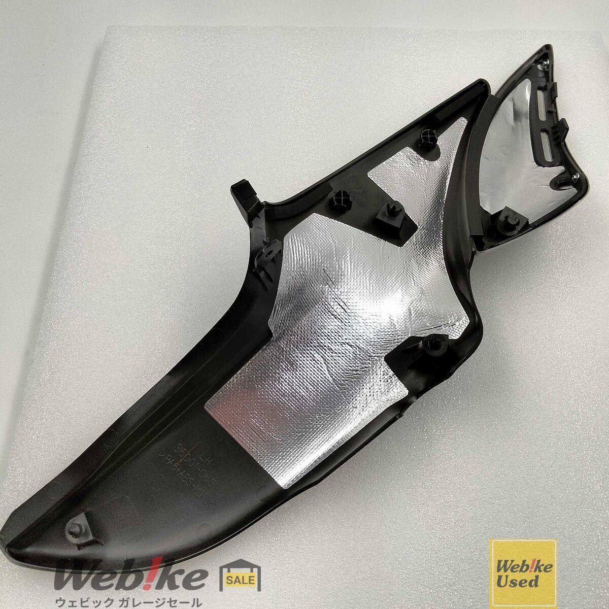 カワサキ純正中古パーツ Z900RS サイドカバー 左用 14041-5105-69M