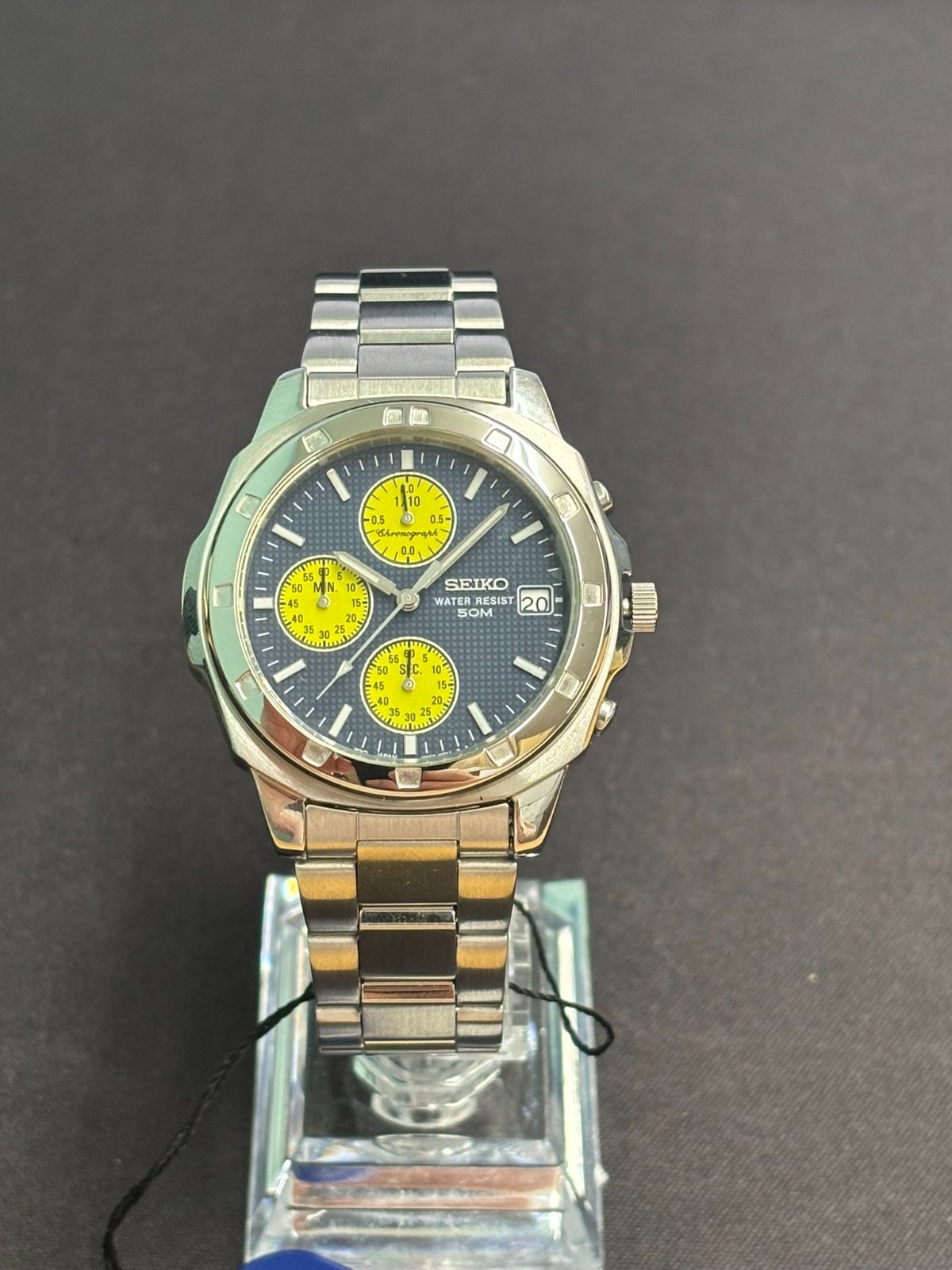 新品 未使用 SEIKO セイコー クロノグラフ 腕時計 SNDV37P1 蔵出し未使用新品！SEIKO クロノグラフ レアなパンダ文字盤 SKS037P1