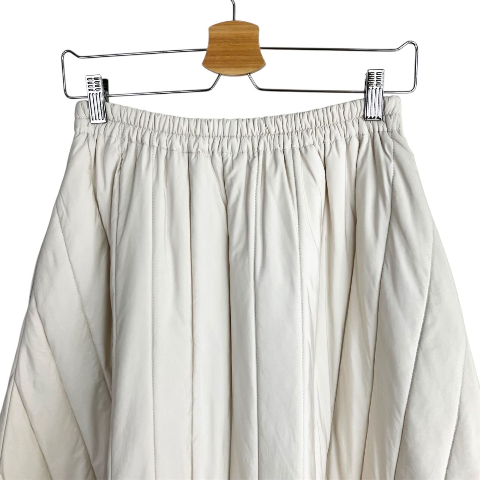 美品 machatt マチャット中綿キルティングフレアスカート アイボリー マチャット キルティングスカート(アイボリー