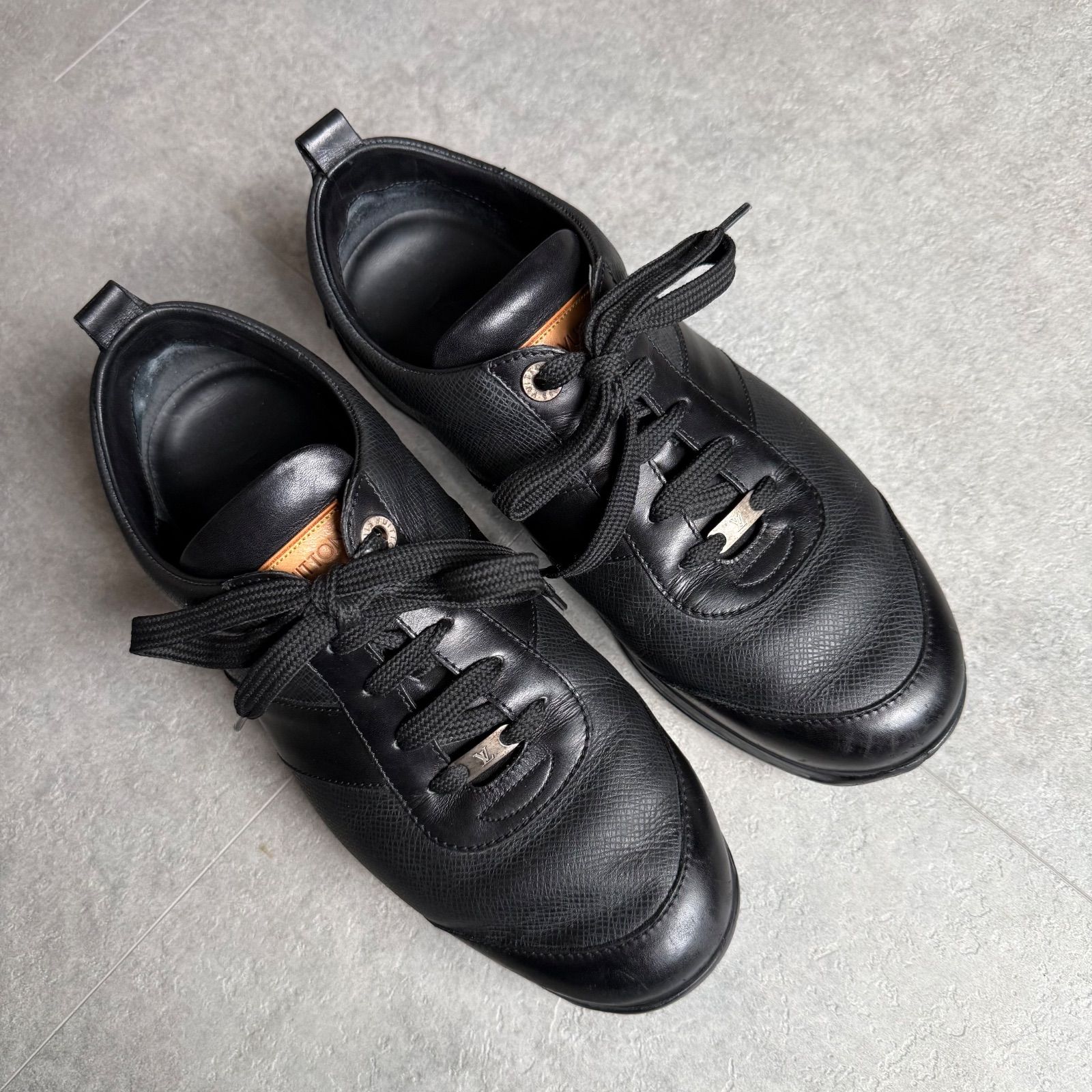 LOUIS VUITTON ルイヴィトン ロゴレザースニーカー ブラック 黒 35 