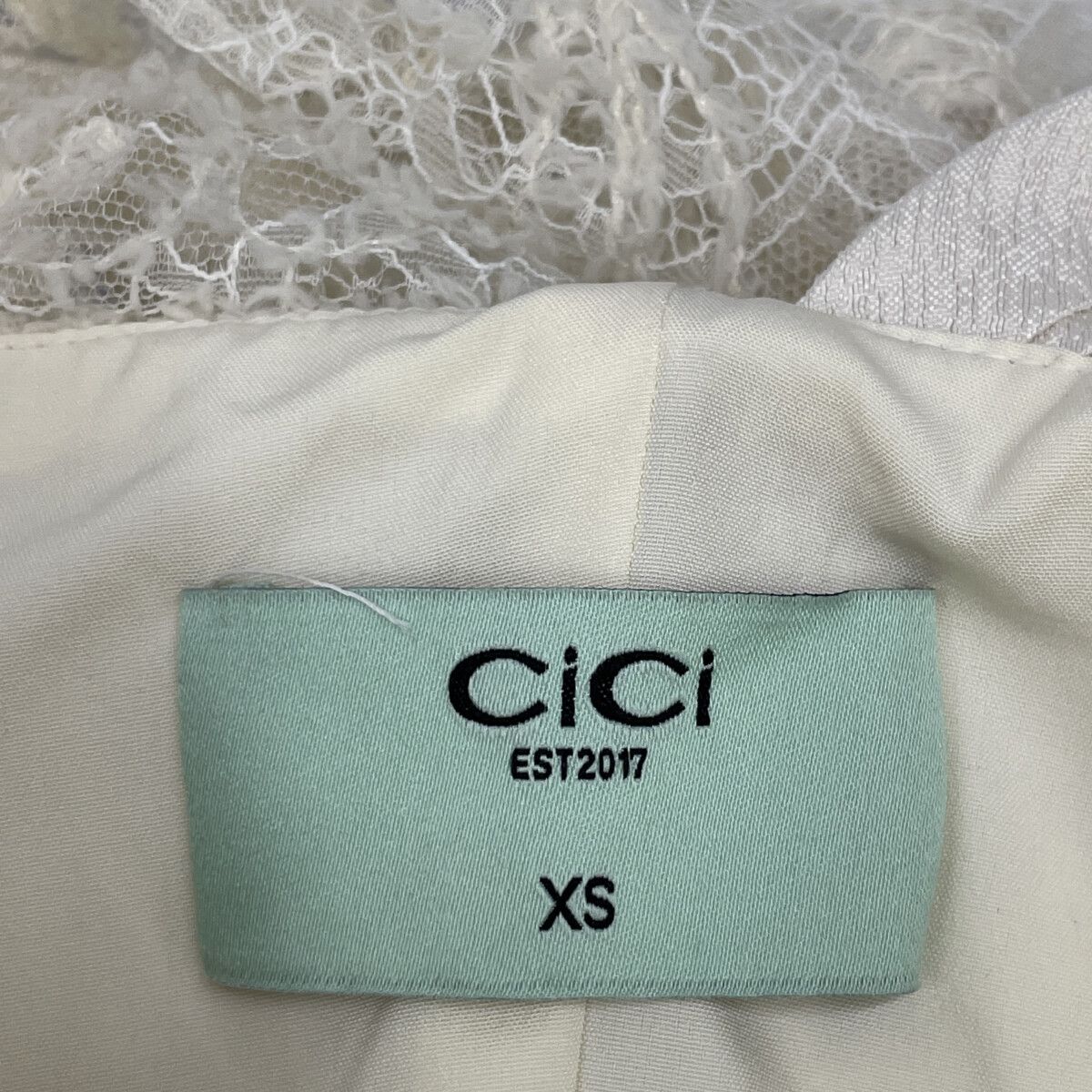 CiCi シシ ﾎﾜｲﾄ ﾚｰｽ ﾄﾞﾚｽ ﾜﾝﾋﾟｰｽ XS - メルカリ 