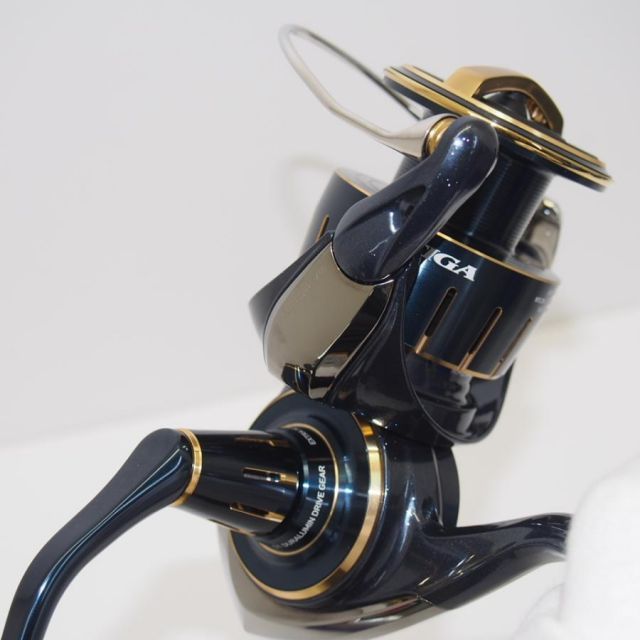 コ*ン様 ダイワ SALTIGA BJ4000SH スピニングリール　スプール付 コ*ン様 ダイワ SALTIGA BJ4000SH スピニングリール スプール付