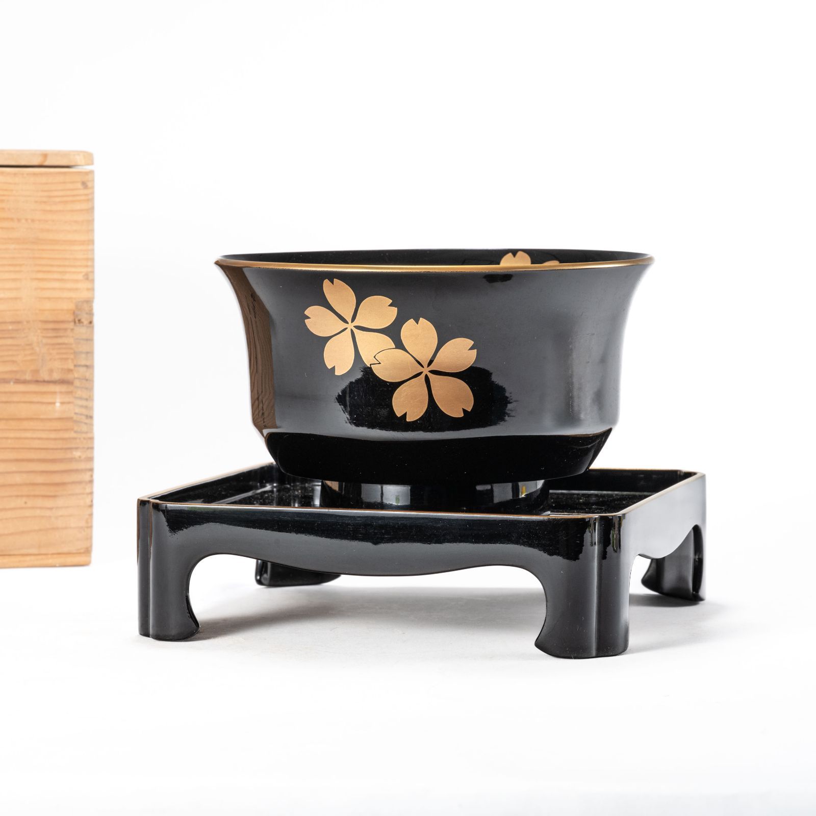 輪島塗 四君子 金蒔絵 根来塗 杯洗一対 盃洗 黒塗 朱塗 木製漆器 M969 輪島塗 四君子 金蒔絵 根来塗 杯洗一対 盃洗 黒塗 朱塗 木製漆器 M969