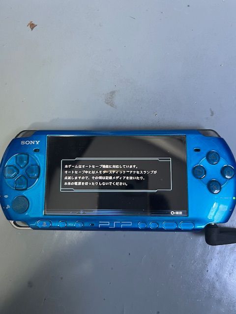 プレイステーションポータブル PSP 3000 ブルー 本体 アダプター 初音ミクソフト SDカード付き