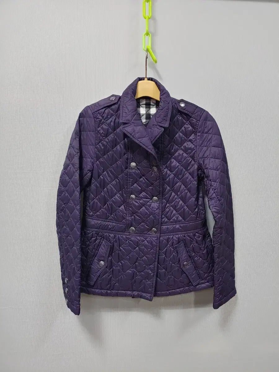 バーバリー チルドレン 12Y/152cm キルティング 中綿 ジャケット Burberry バーバリー kids 12Y 152㎝ キルティングジャケット