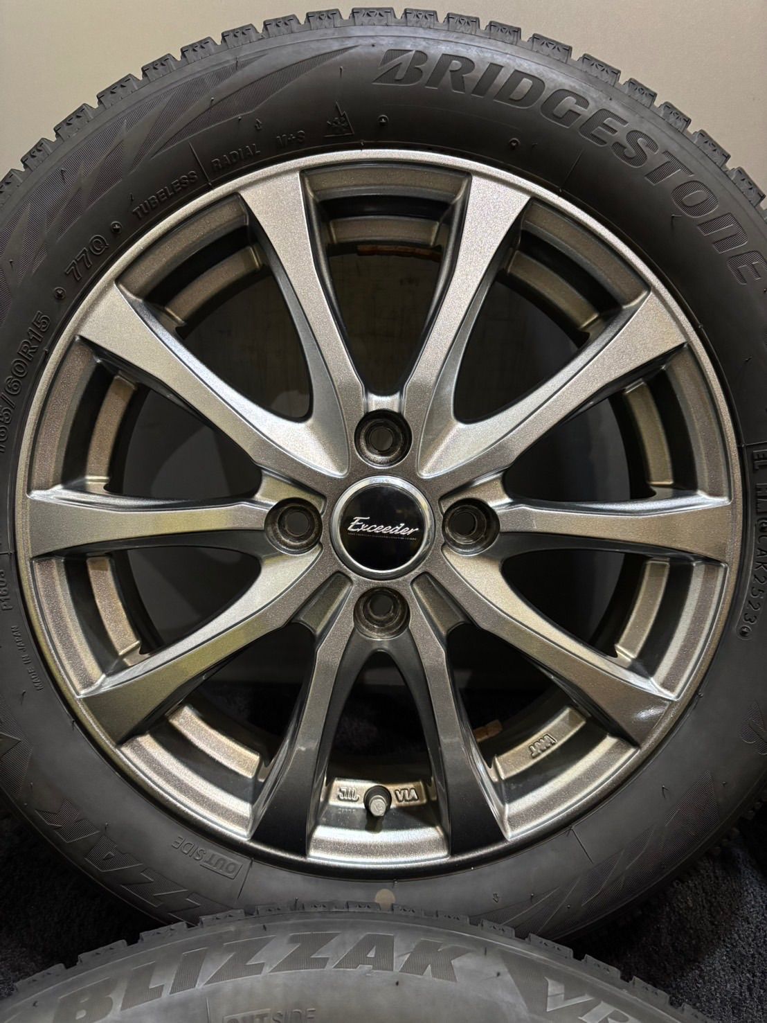 ☆165/60R15 BRIDGESTONE/VRX2 23年製 Exceeder 15インチ 4.5J +45 100