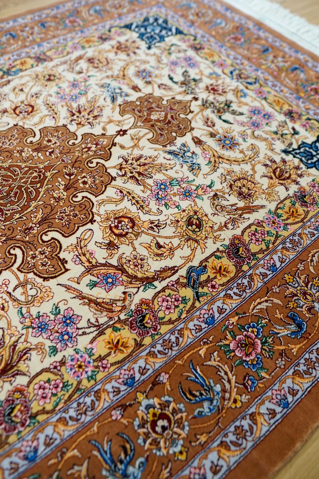 手織り ペルシャ絨毯イスファハン サハラク房 163×110cm - メルカリ