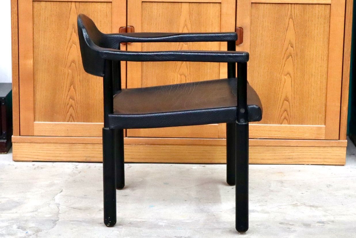 GMIS471A○レオナルド アームチェア ブラック スイス デザイナーズ家具