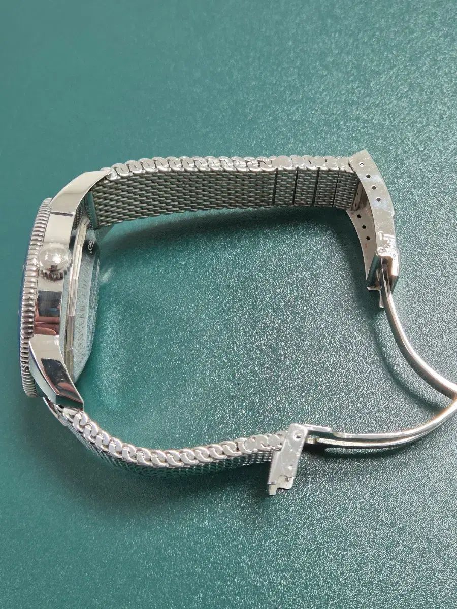 ブルーダイアル