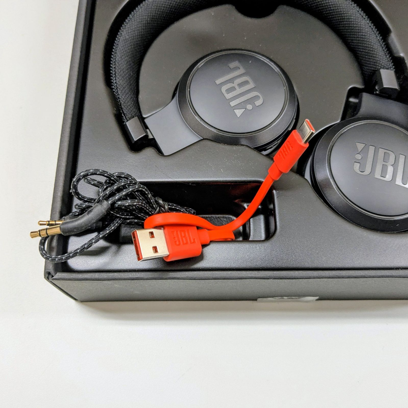 JBL ノイズキャンセリング ワイヤレスヘッドホン JBL LIVE460NC BK