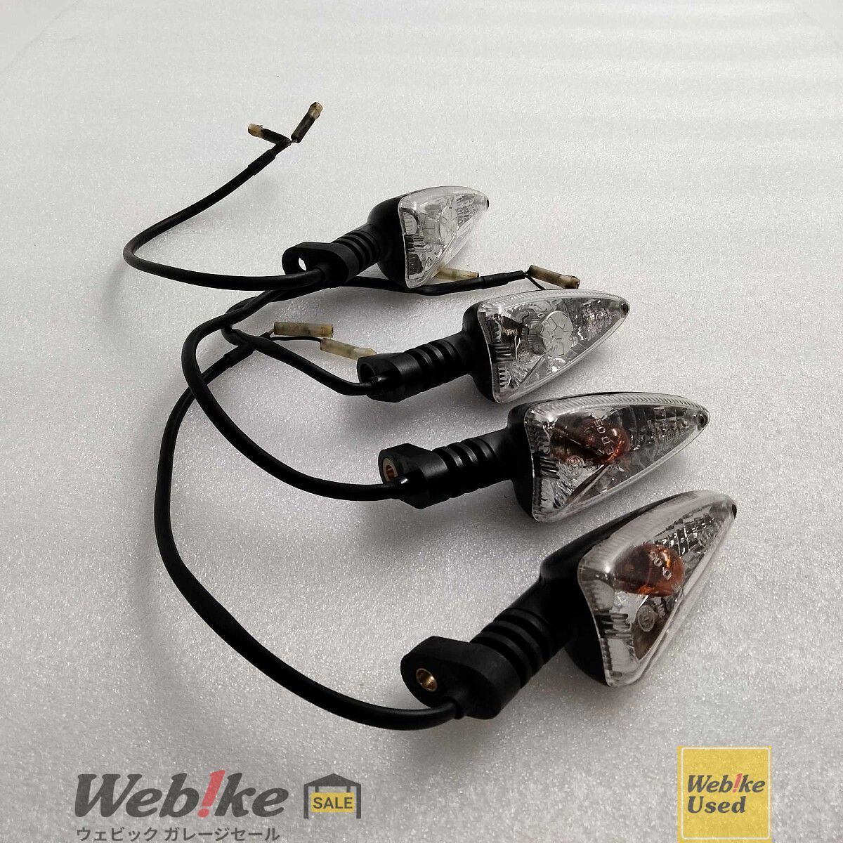 トライアンフ T120純正ウィンカー4個　純正グリップのおまけ付き トライアンフ純正中古パーツ ストリートトリプル ウインカー 4個セット