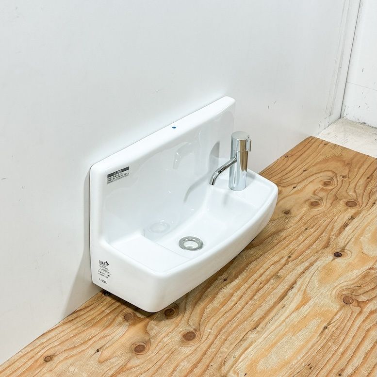 LIXIL 壁付手洗い器 型番 L-A 74 HA BW 1 ♥アウトレット品