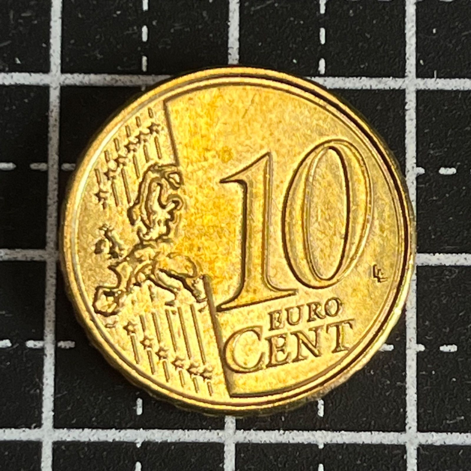 海外硬貨】2023年 スロバキア 10ユーロセント硬貨／ニコラ・テスラ肖像 科学と電気の象徴 人物コイン 欧州通常貨 250 - メルカリ