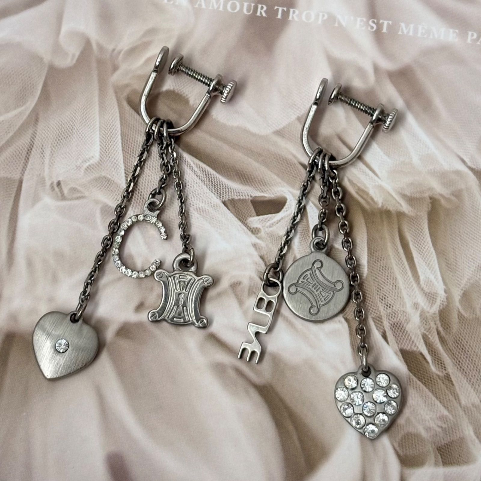 美品】セリーヌ ブラゾン ハート ロゴ ピアス イヤリング 耳飾り