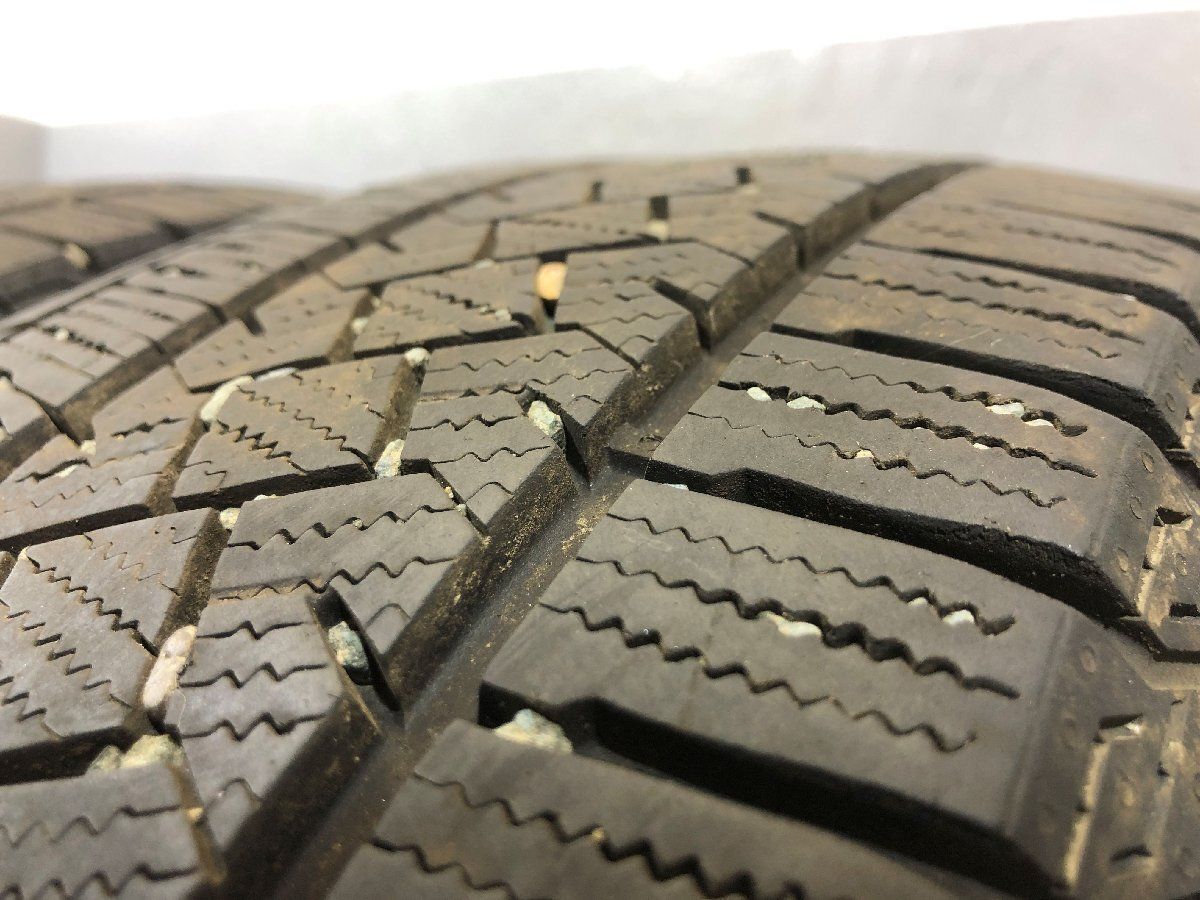 新品 ピレリ スタッドレス タイヤ 205/55R16 205/55-16 送料無料