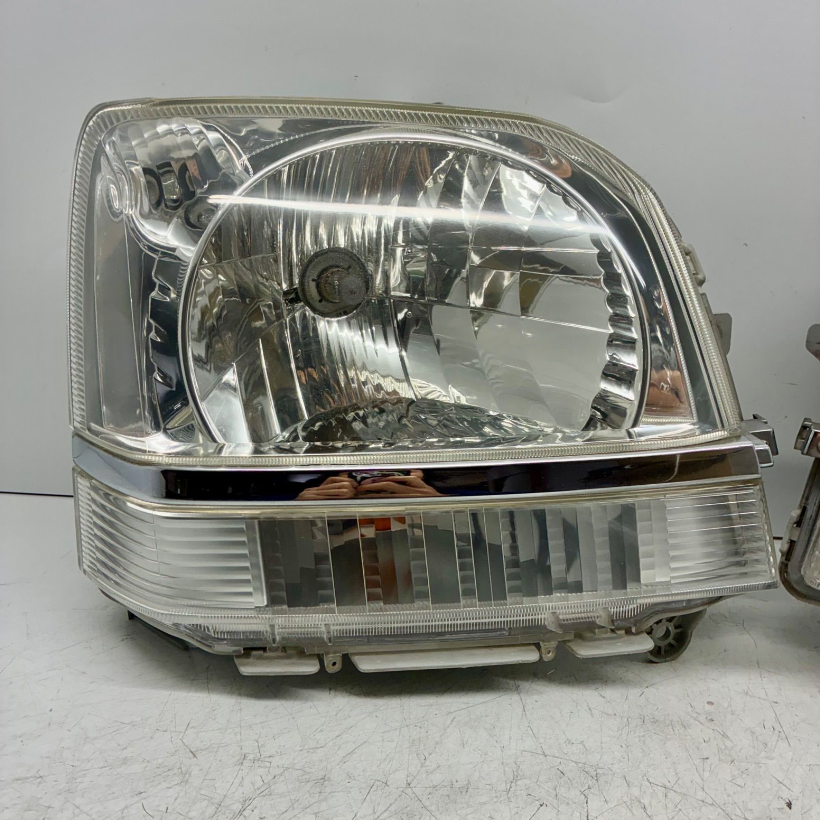 Y 良品【コーティング済】L150S L160S ムーヴ カジュアル ヘッドライト