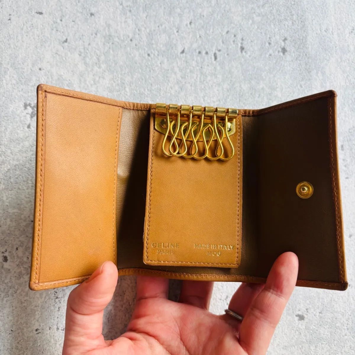 CELINE マカダム柄 トリオンフポイント キーケース - メルカリ