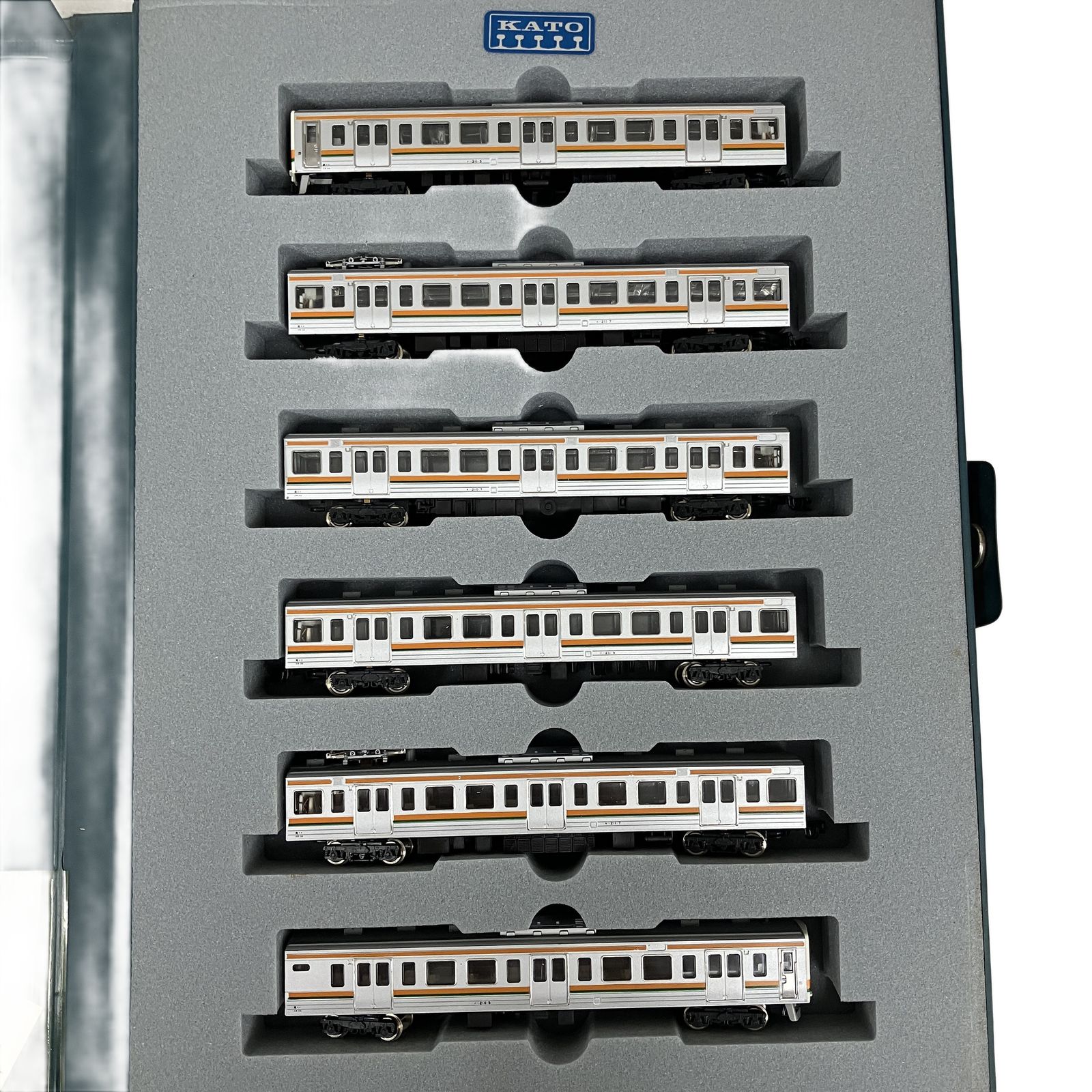 KATO 211系 直流近郊形電車 6両セット Nゲージ 鉄道模型