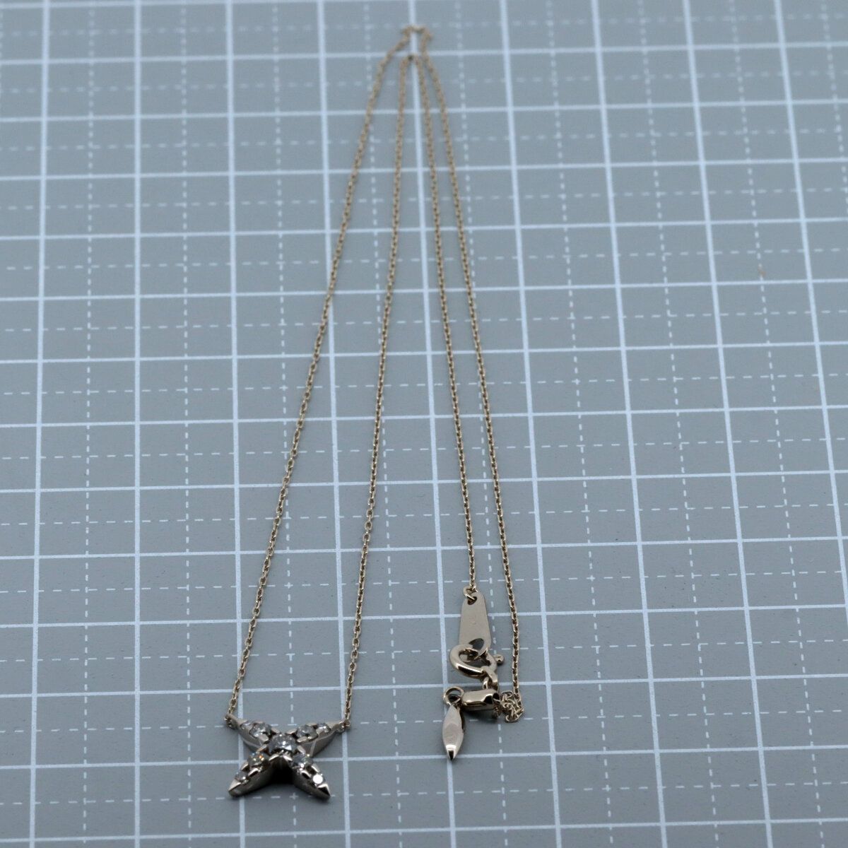 カシケイ ネイキッド ダイヤモンド ネックレス 0.3ct K18BG(18金 