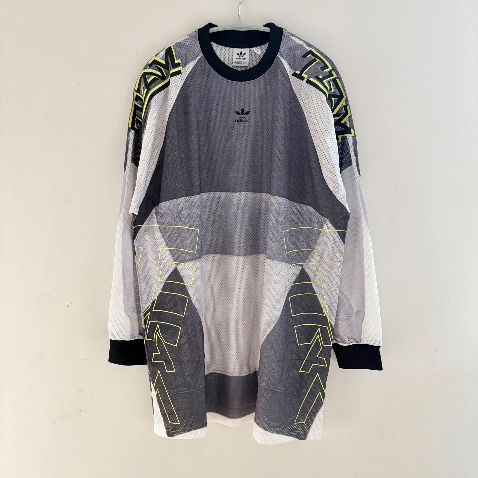 adidas Originalsトップス Adilenium シーズン2 オーバーサイズ