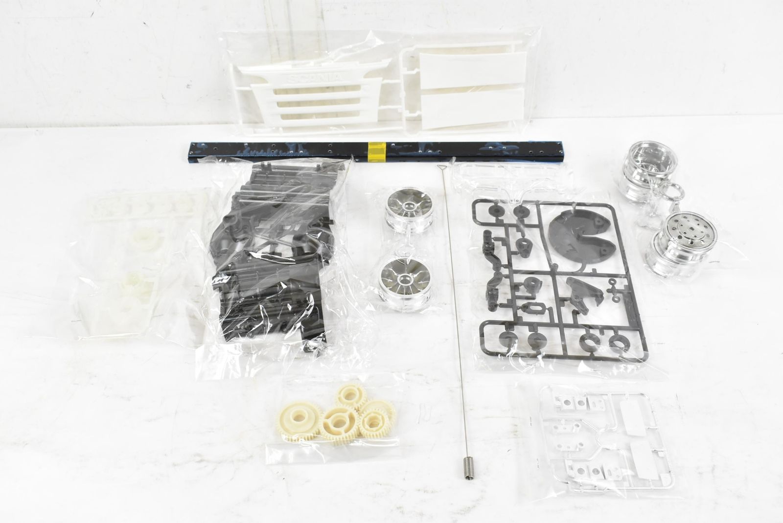  未組立 タミヤ ビッグトラックシリーズ No 17 1 14 RC スカニア R 470 ハイライン フルオペレーションセット ホビー A 60 byebye その他 おもちゃ