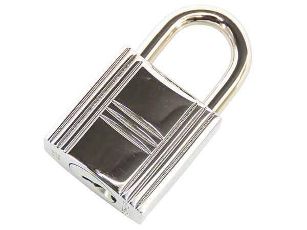 新品同様】エルメス HERMES カデナ 南京錠 鍵 キー シルバー メタル